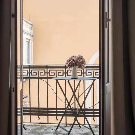 Brera Charming House - Elegant Flat With Balcony And Courtyard View Appartement Milaan